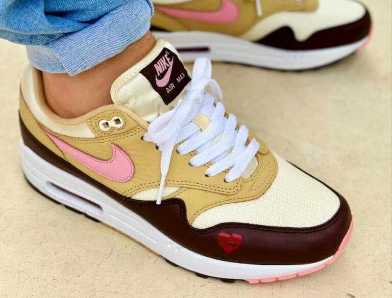 Nike Air Max 1 Valentine's Day FZ4346-200