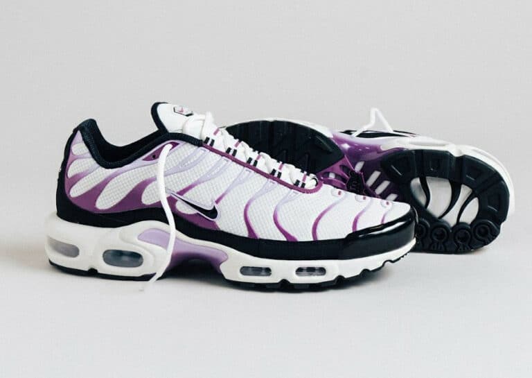 Nike Air Max Plus blanche et violette FN6949-100 (2)