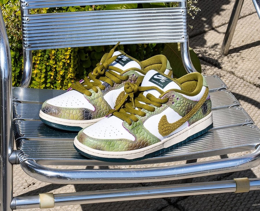 Nike SB Dunk Low Pro x Alexis Sablone White and Pacific Moss HJ3386-300 (1)