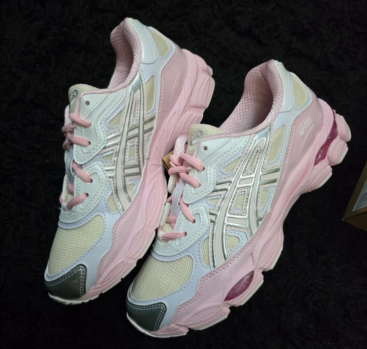 Asics Gel NYC x Kicki rose 1203A571-100 (4)