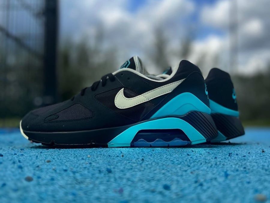 Chaussure Nike Air Max 180 Black Dusty Cactus homme FJ9259-001 (1)