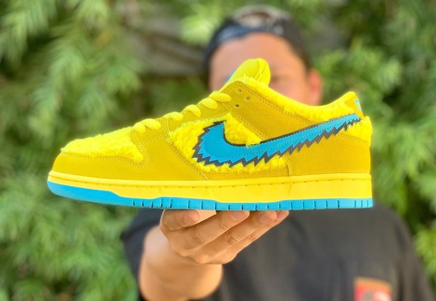 Grateful Dead Bears x Nike SB Dunk Low fourrure jaune Yellow