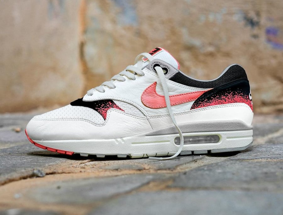 Nike Air Max 1 Hot Lava Air Tech Challenge 2 (semelle blanche et grise) (1)