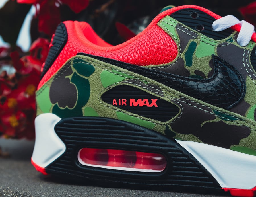 Nike Air Max 90 Dark Sage and Solar Red CW6024-600 (2)