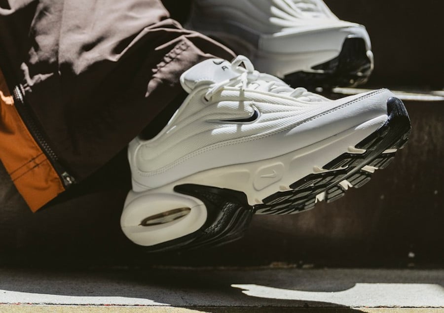 Nike Air Max Portal Sail beige on feet (3)