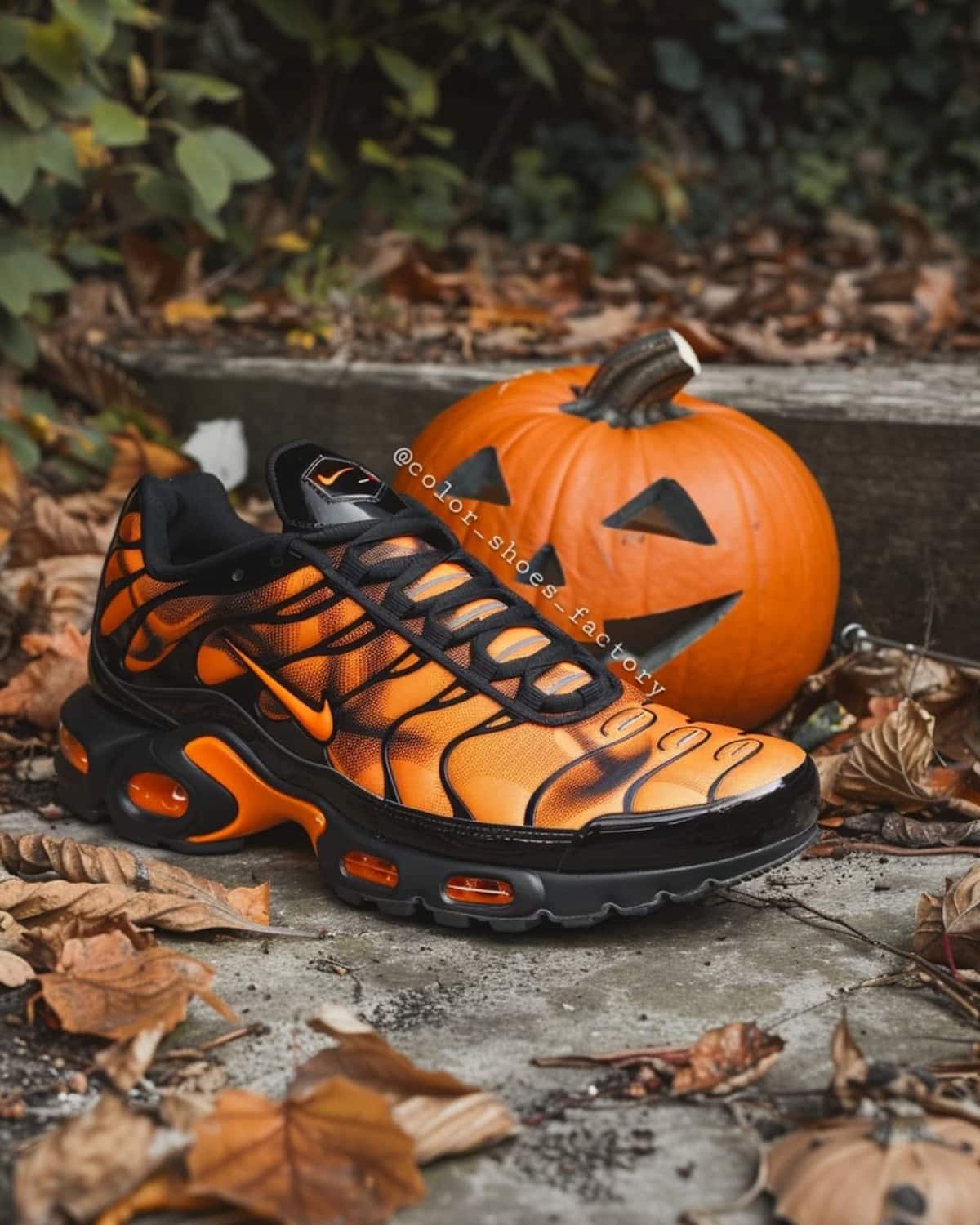 Nike Air Max Plus Halloween 2024 (4)