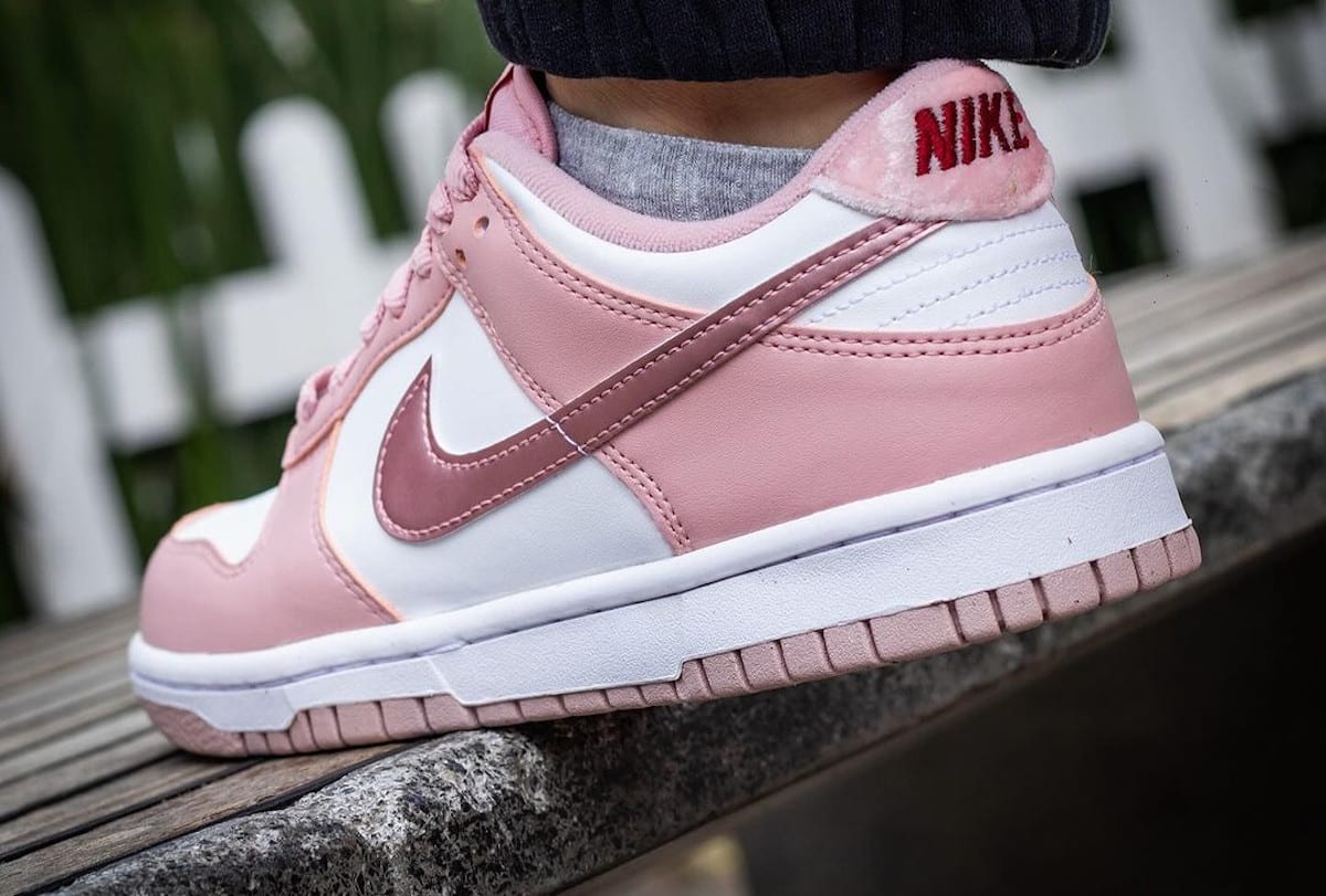 Nike Dunk Low GS Pink Velvet velours rose DO6485-600 (1)