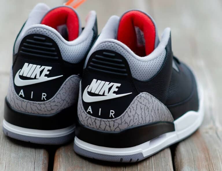 Air Jordan 3 Black Cement DN3707-010