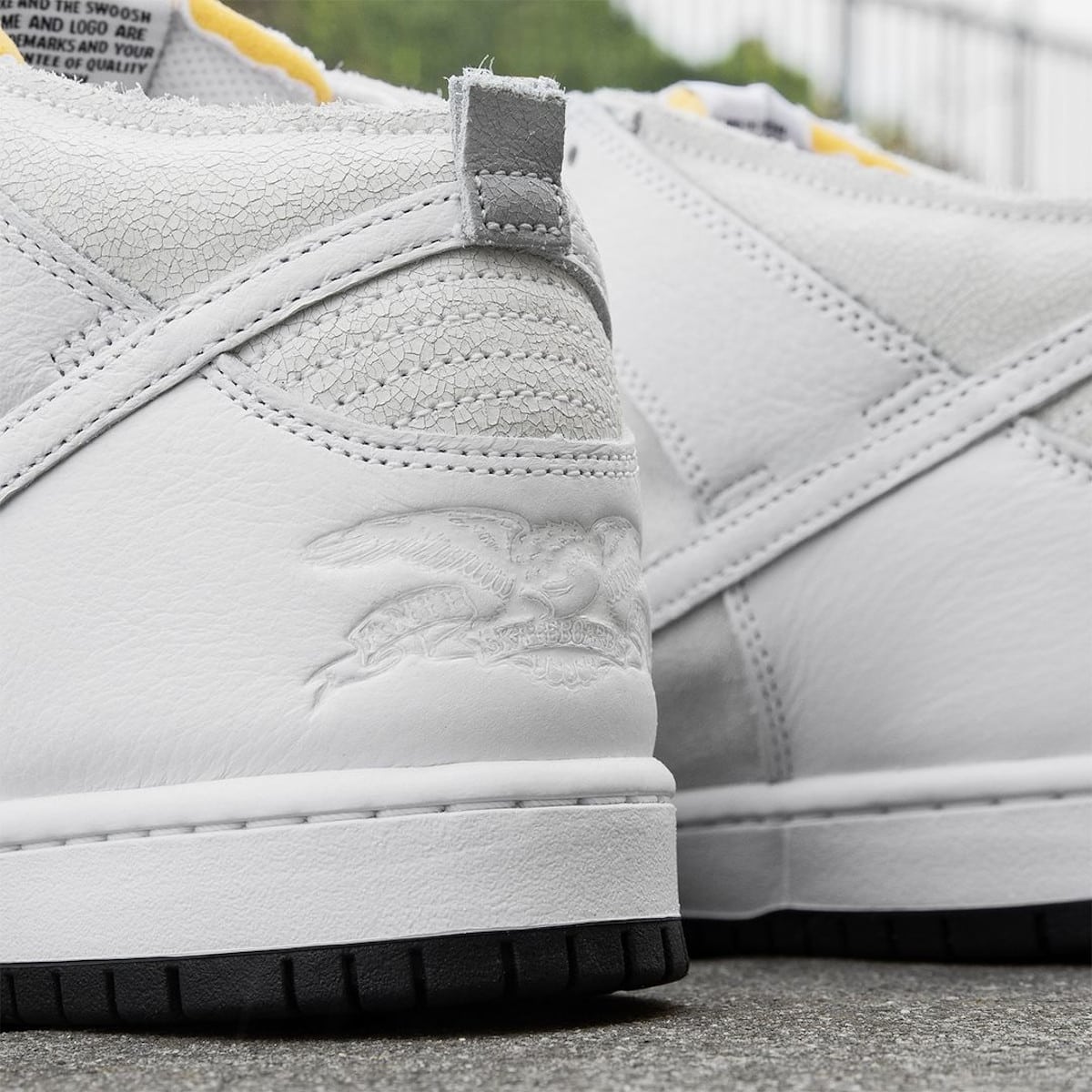 Nike SB Dunk High blanche et grise HM5837-100 (1)