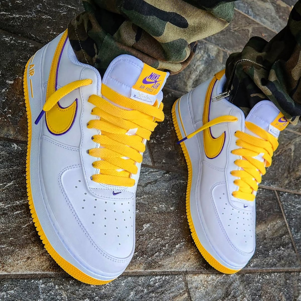 Air Force 1 Low x Kobe Kobe FZ1151-100 (4)