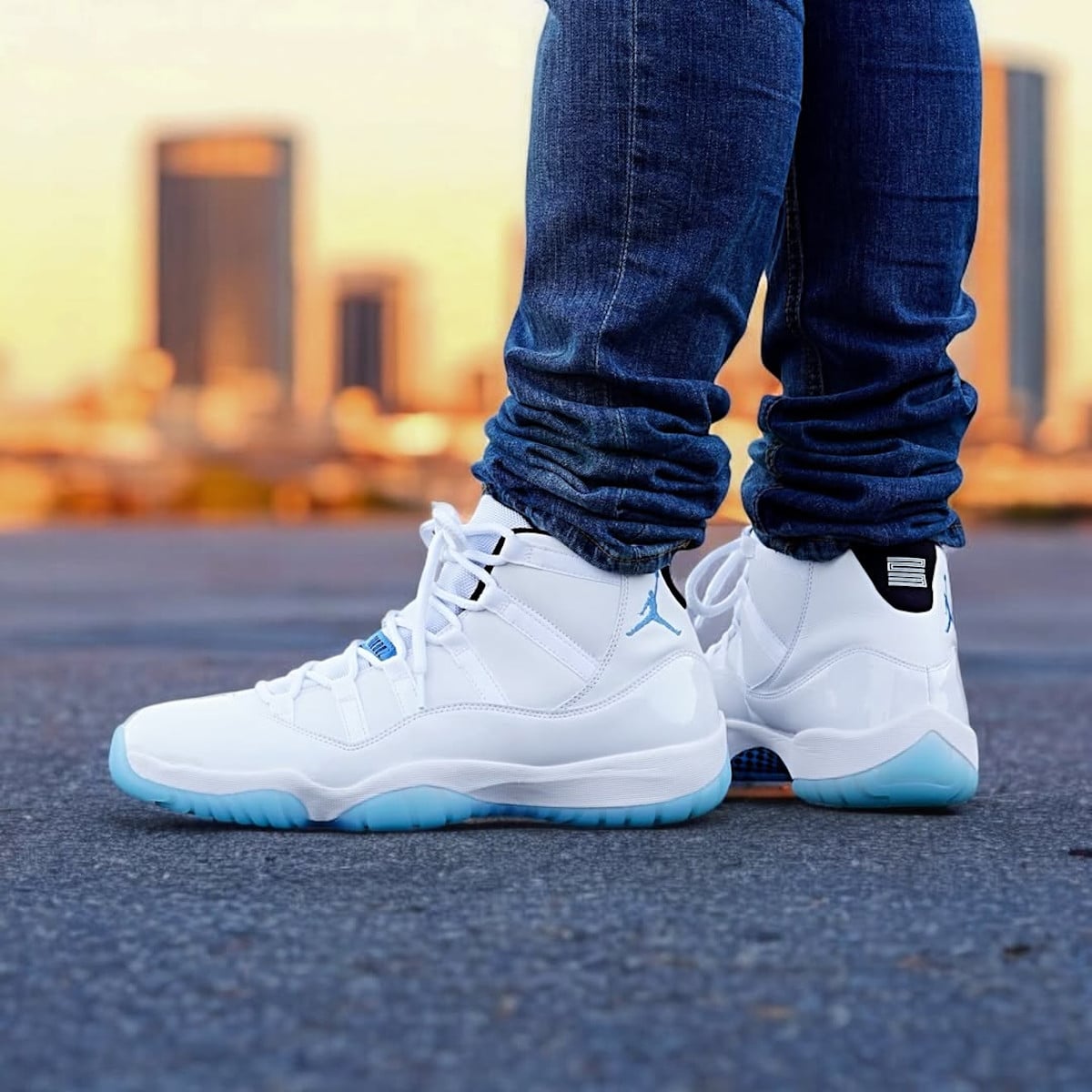 Air Jordan 11 Legend Blue 2014 on feet (1)