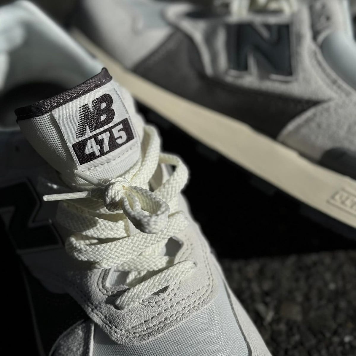 New Balance 475 blanc cassé blanche et grise M475VTA (2)