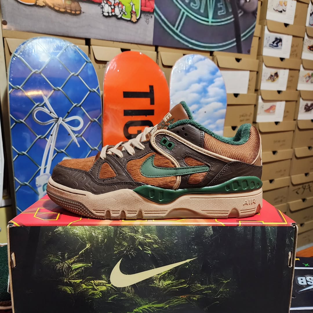 Nigo x Nike Air Force 3 Low marron beige et verte HQ0260-201 (3)