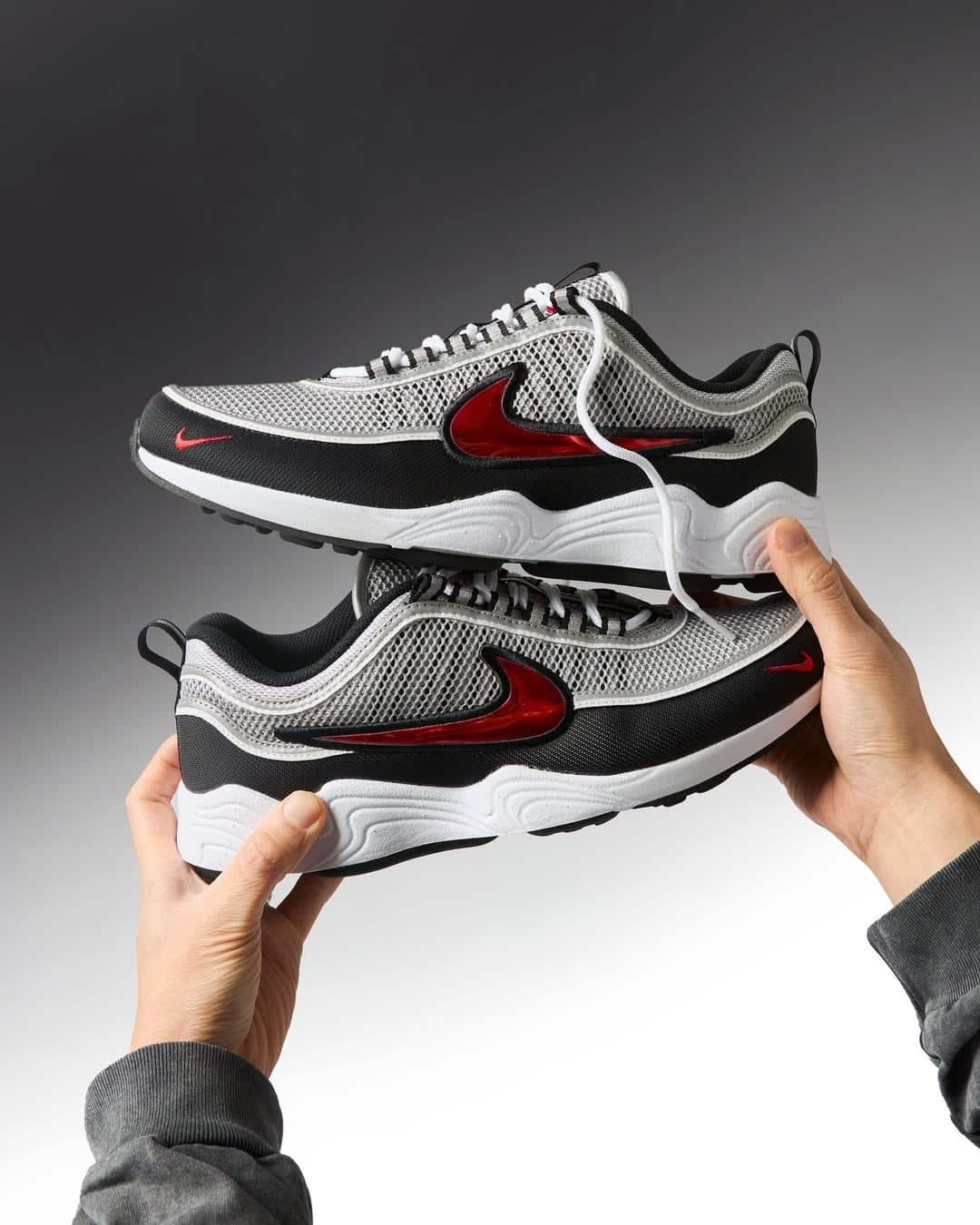 Nike Air Zoom Spiridon argent métallique rouge brillant HF9117-001 (1)