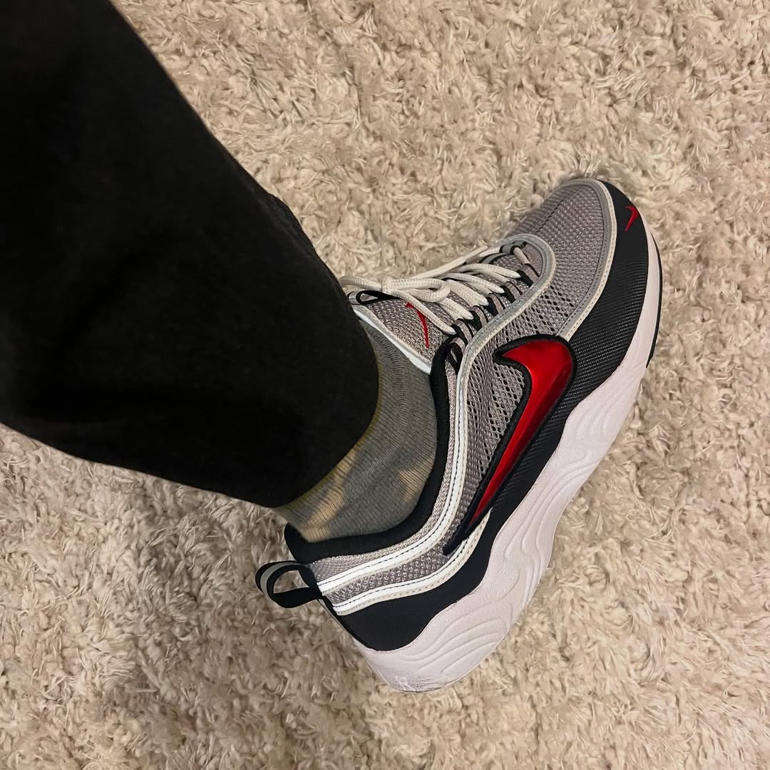 Nike Air Zoom Spiridon argent métallique rouge brillant HF9117-001 (2)