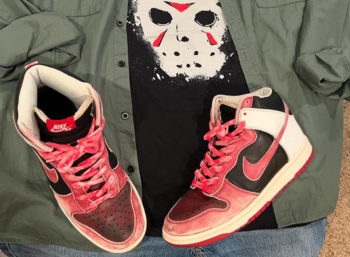 Nike SB Dunk High Jason Voorhees (couv)