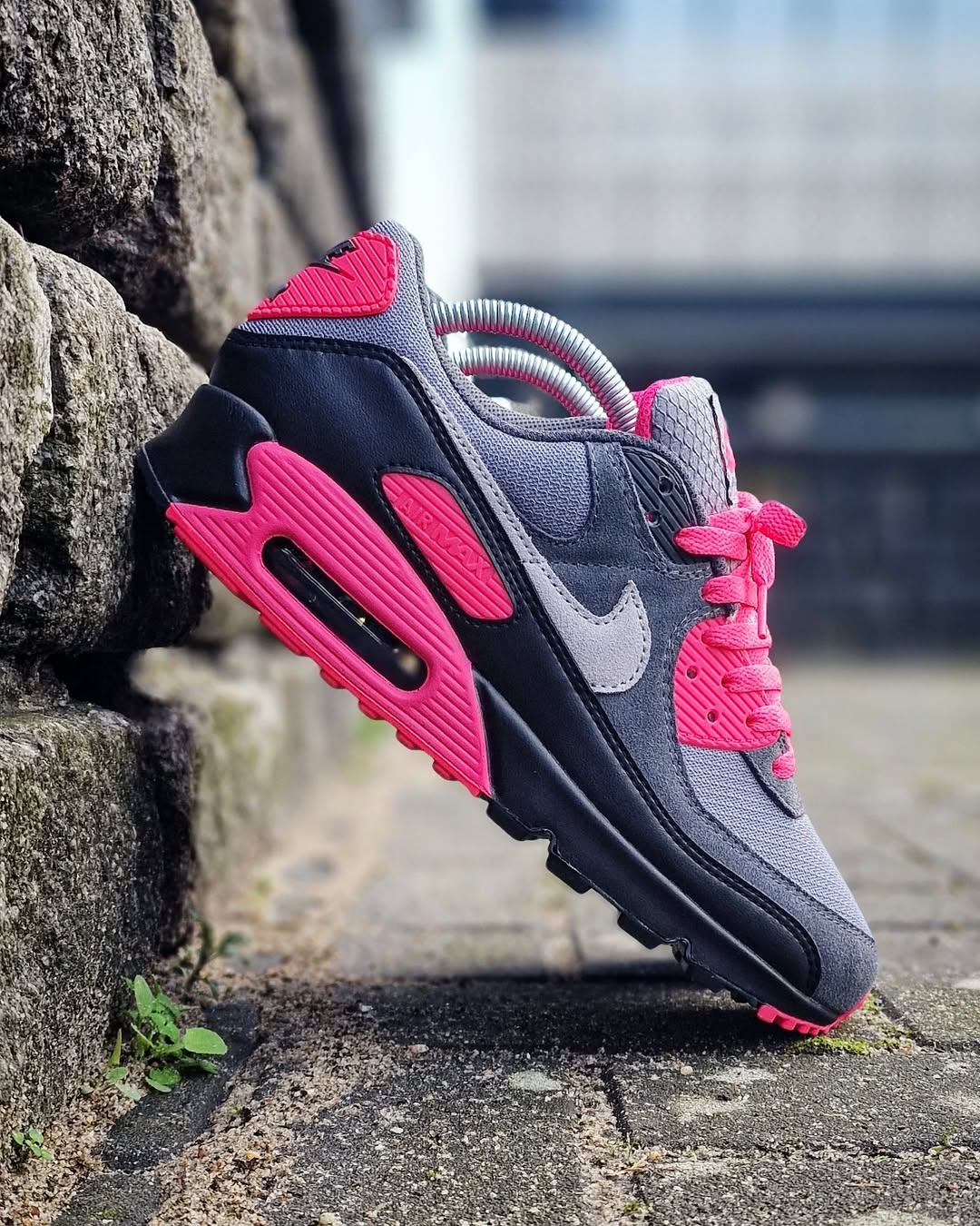 chaussure Nike Air Max 90 Hyper Pink grise et rose DM0029-010 (2)