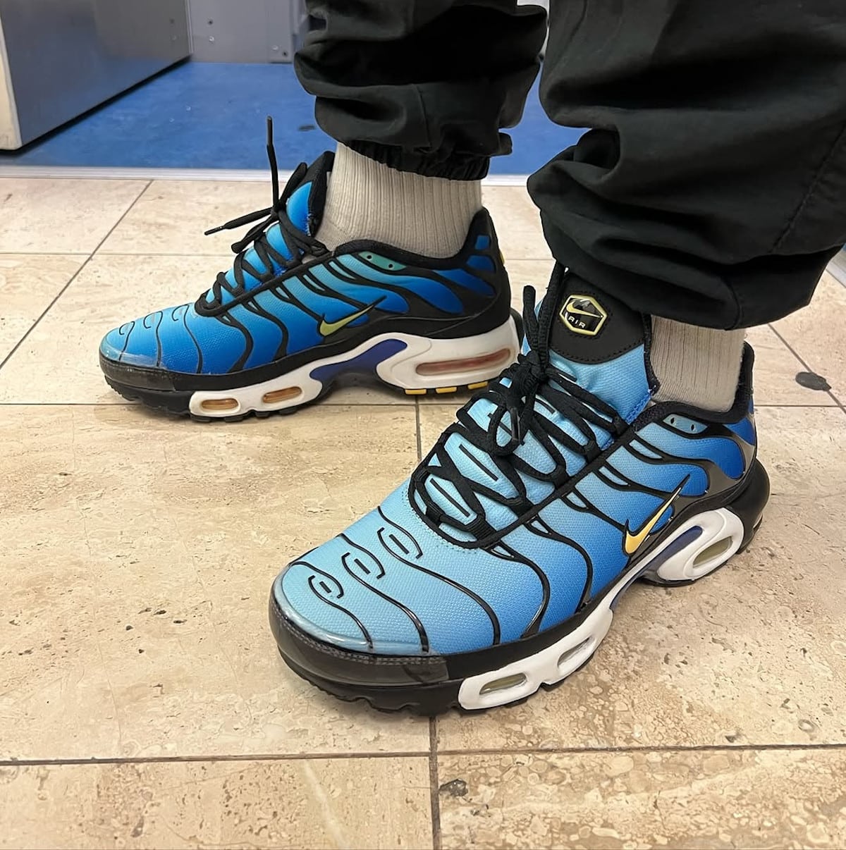 Comparatif Nike Air Max Plus TN Hyper Blue 2018 vs 2025 (3)