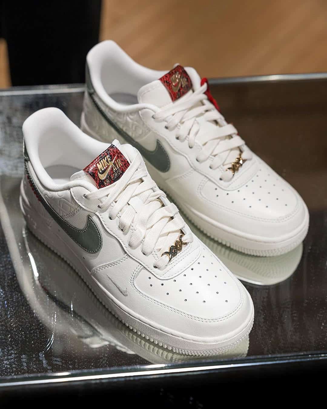 Nike Air Force 1 Low Year of the Snake Nouvel An Chinois 2025 HV5979-130 (1)