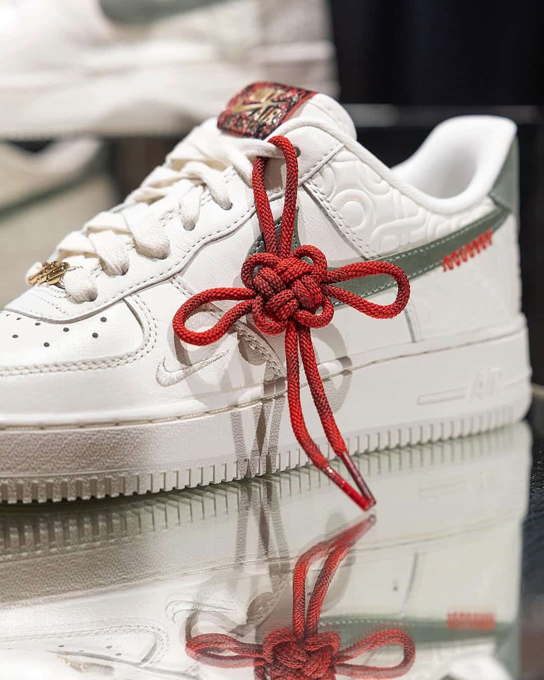 Nike Air Force 1 Low Year of the Snake Nouvel An Chinois 2025 HV5979-130 (2)