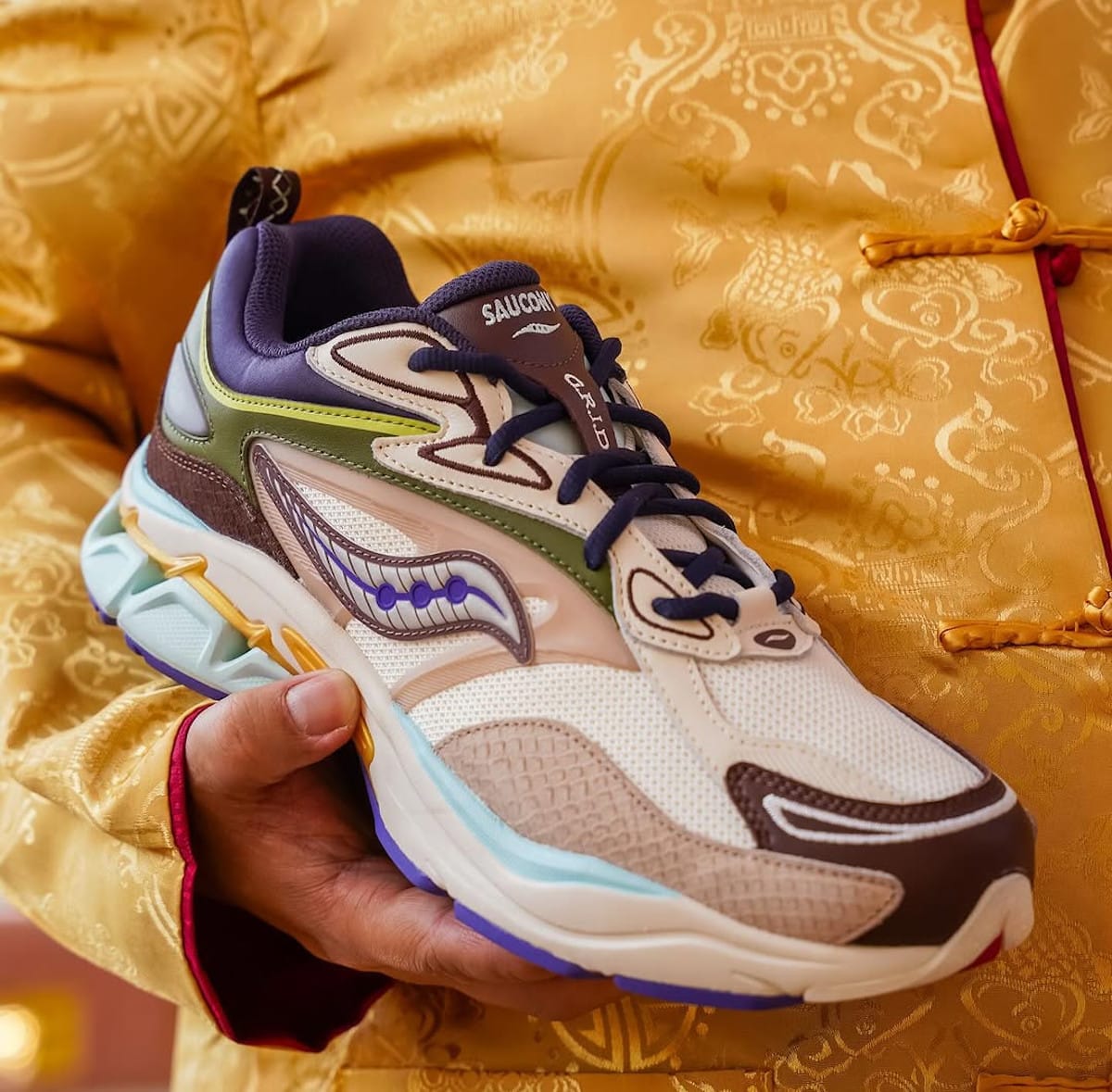 Saucony Grid Fusion Year of the Snake (1)