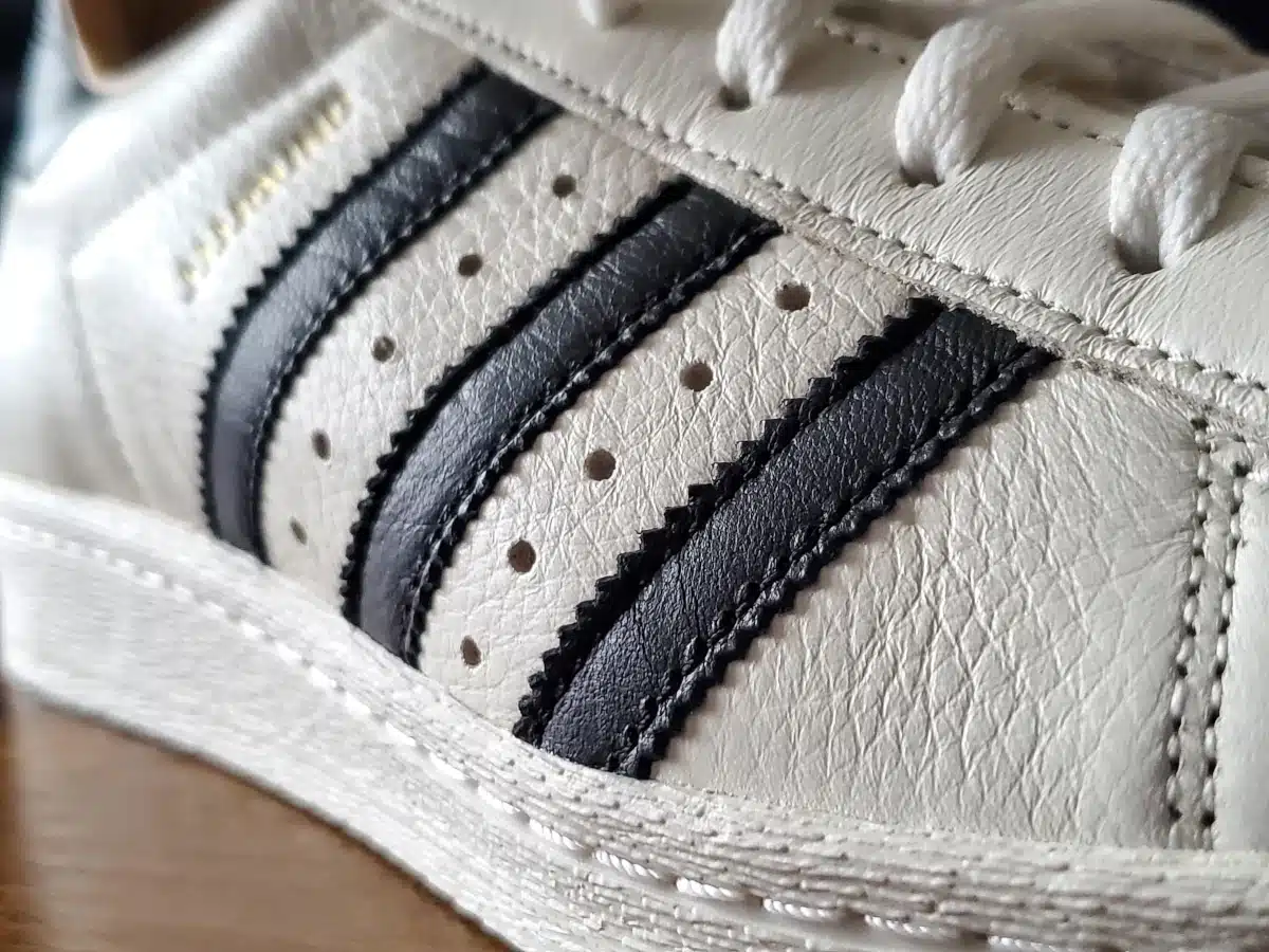 JJJJound x adidas Superstar fabriquée en Allemagne (2)