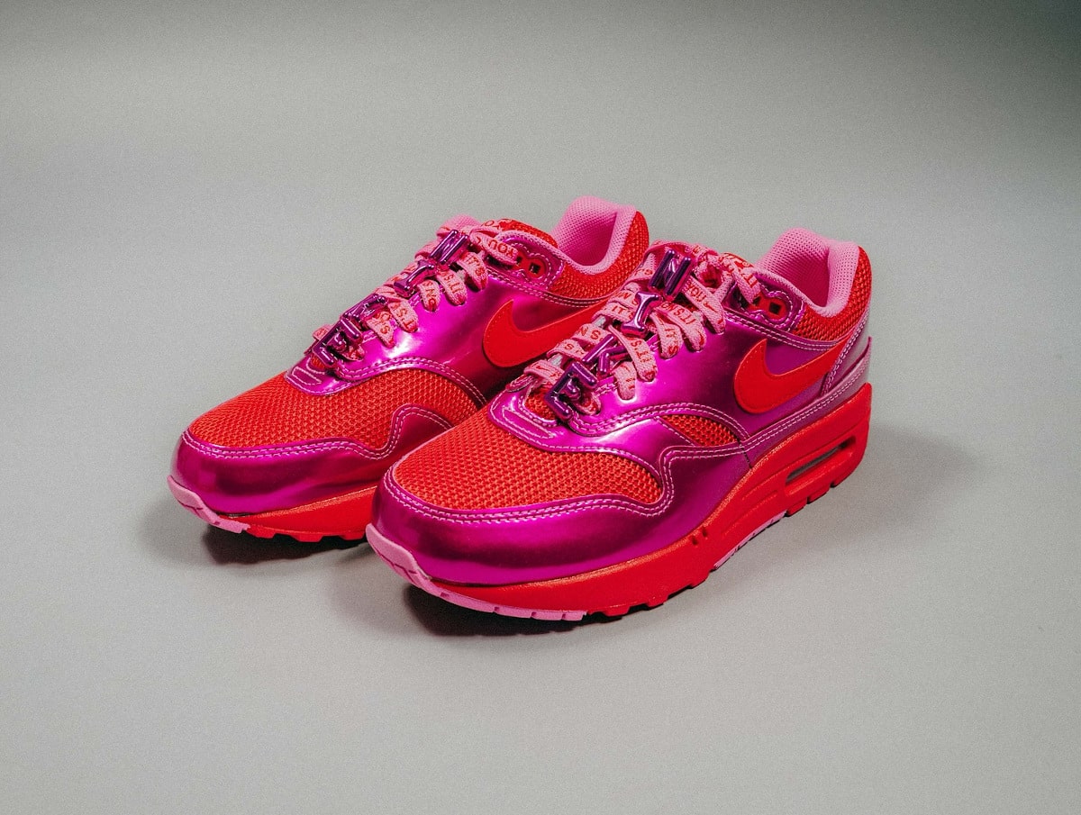 Nike Air Max 1 Saint Valentin Playful Pink rose verni (2)