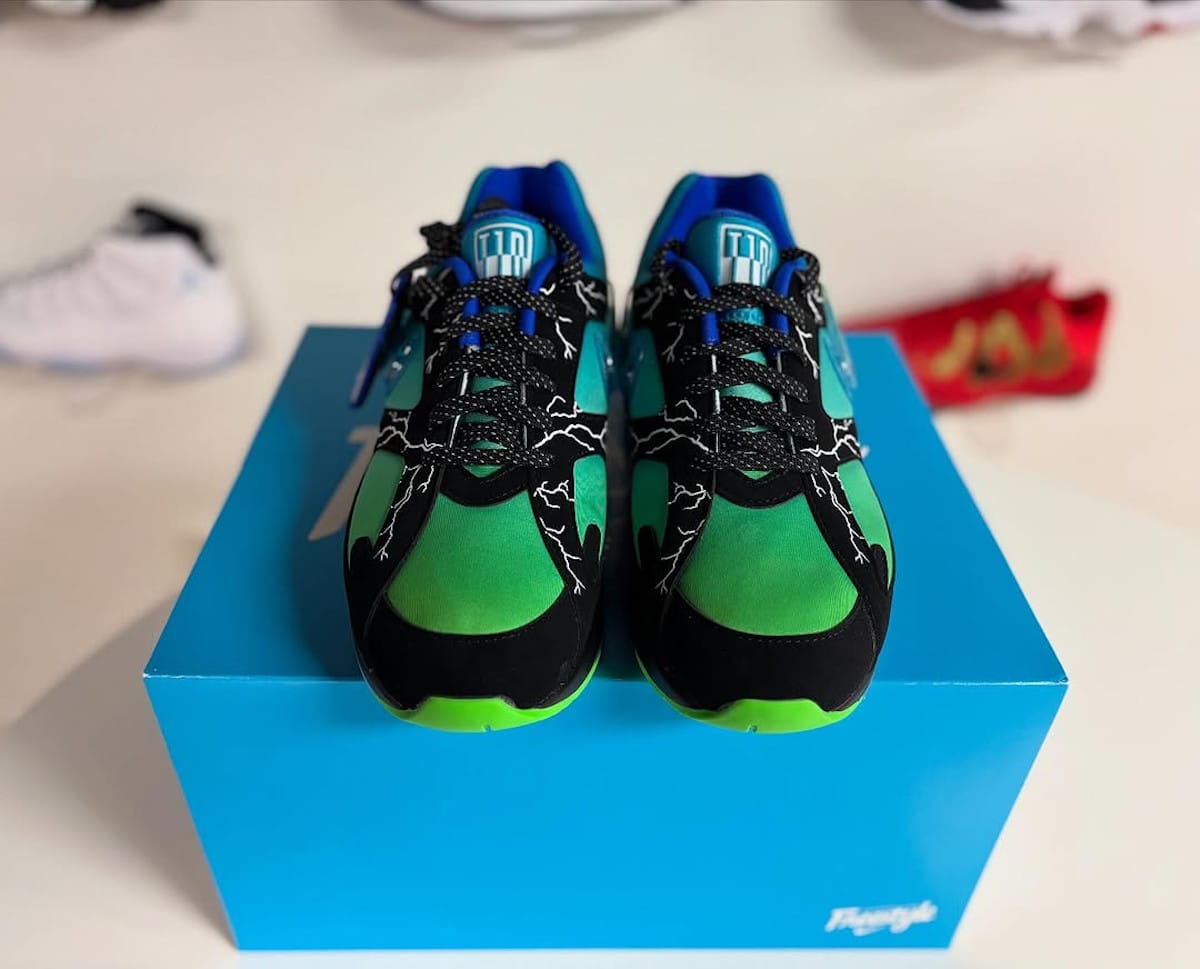 Nike Air Max 180 Doernbecher 2025 (4)