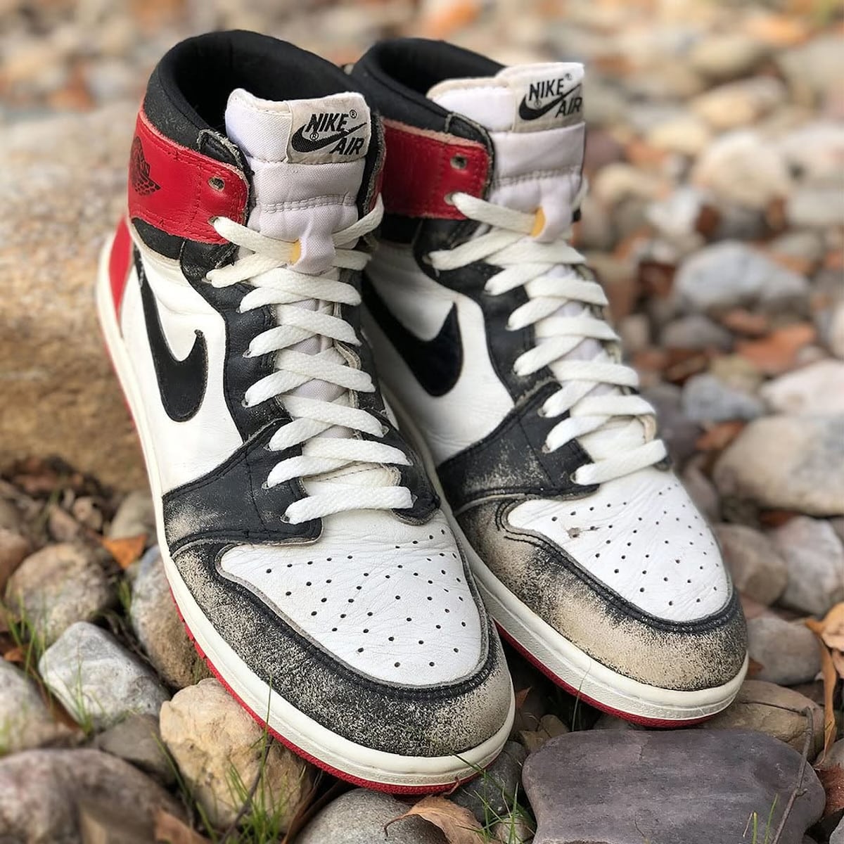 Vieille AJ1 Black Toe avec cuir noir usé de 1985 (3)