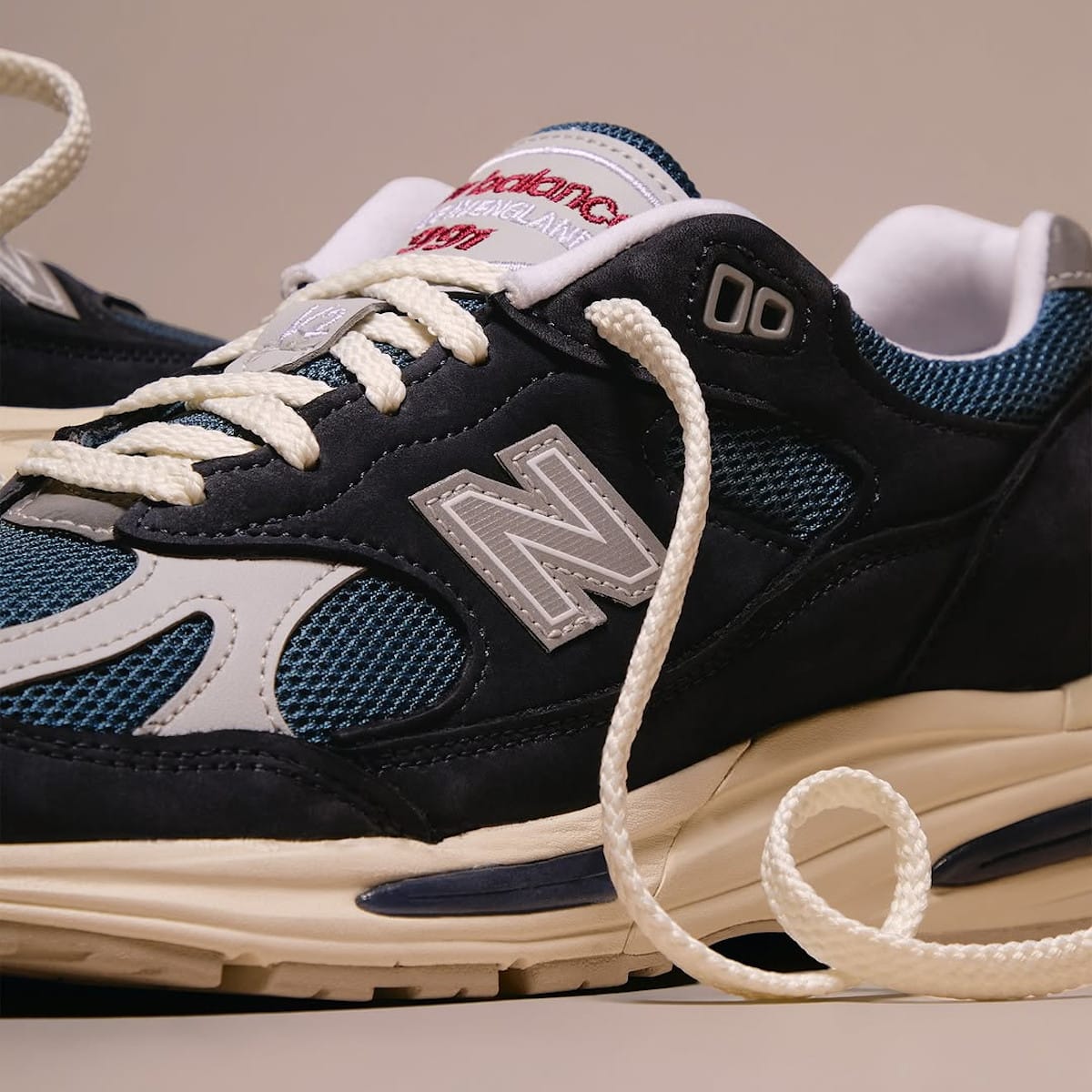 chaussure New Balance 991v2 Total Eclipse bleu marine indigo (made in UK) (2)