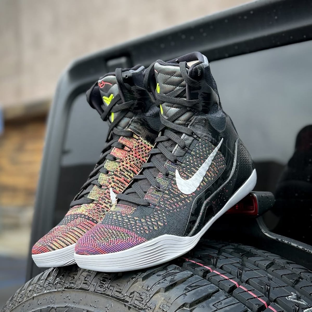 chaussure Nike Kobe 9 Masterpiece 2025 multicolore FZ7335-001 (1)