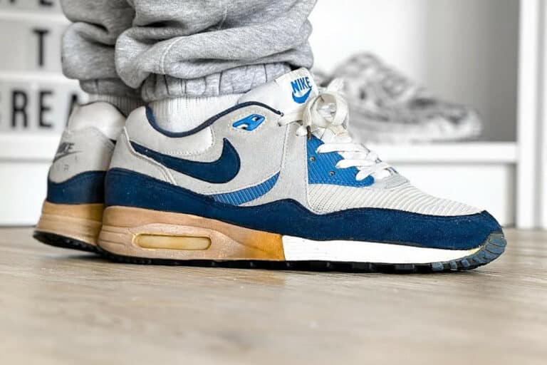 Nike Air Max Light OG Blue Vintage de 1989 @swoosh_fever_og (couv)