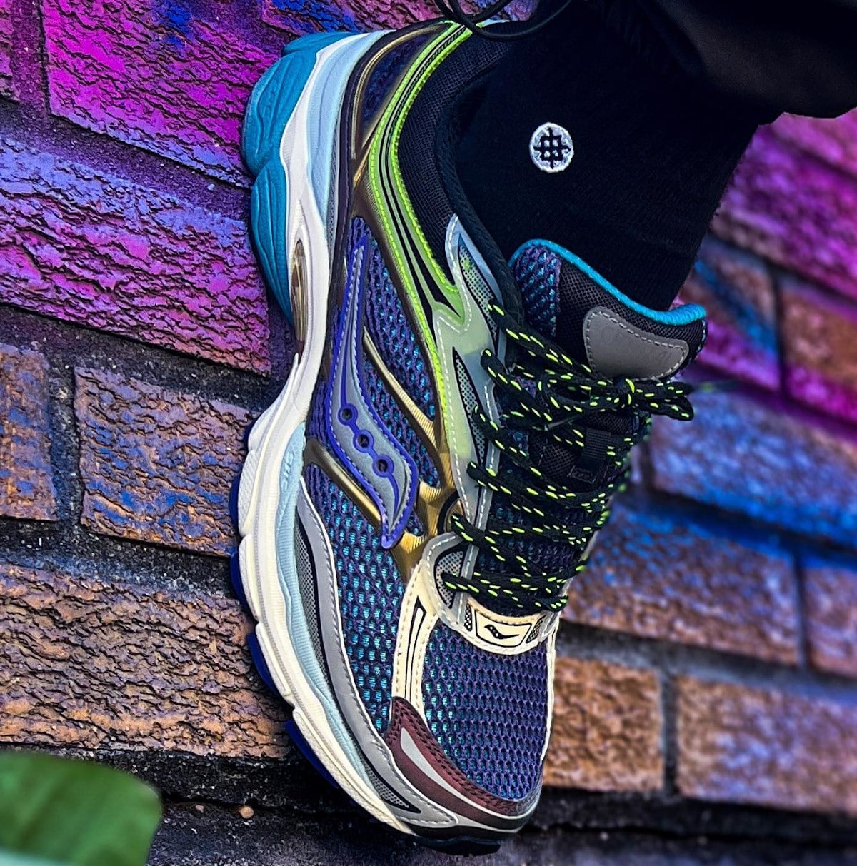 Saucony Pro Grid Omni 9 Crystal Cave @mando_jackson