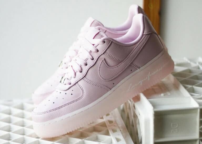 aperçu chaussures Nike Nocta Air Force 1 Low rose pastel CZ8065-600 (1)